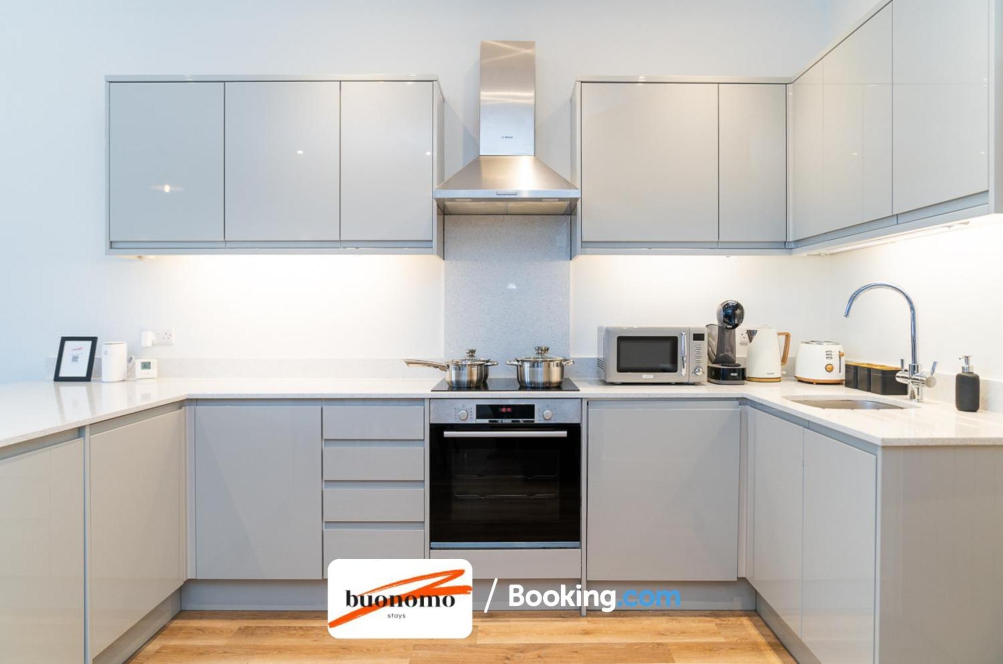 Two Bedroom Apartment At Buonomo Stays Short Lets & Serviced Accommodation Close To Wimbledon Tennis Courts 런던 외부 사진