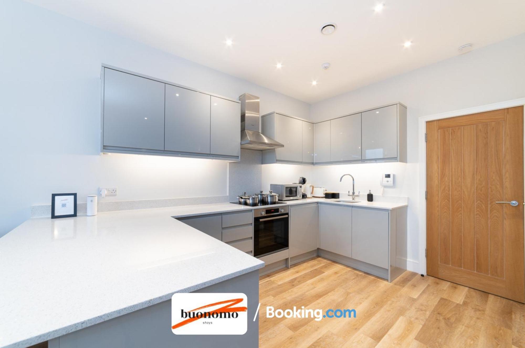 Two Bedroom Apartment At Buonomo Stays Short Lets & Serviced Accommodation Close To Wimbledon Tennis Courts 런던 외부 사진