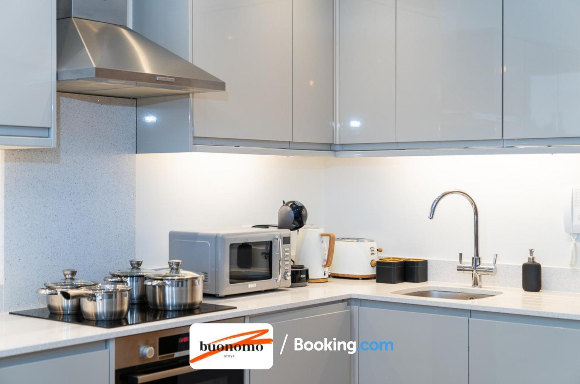 Two Bedroom Apartment At Buonomo Stays Short Lets & Serviced Accommodation Close To Wimbledon Tennis Courts 런던 외부 사진